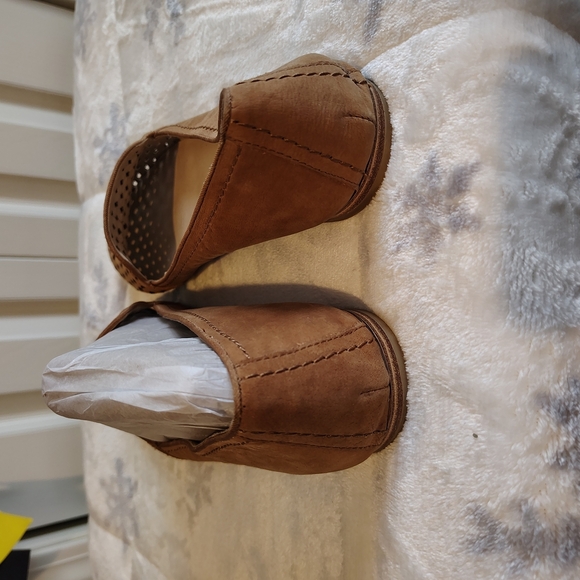 Franco Sarto Zerbino Tan Loafers with laser Cut Detail 9.5 - Picture 3 of 8